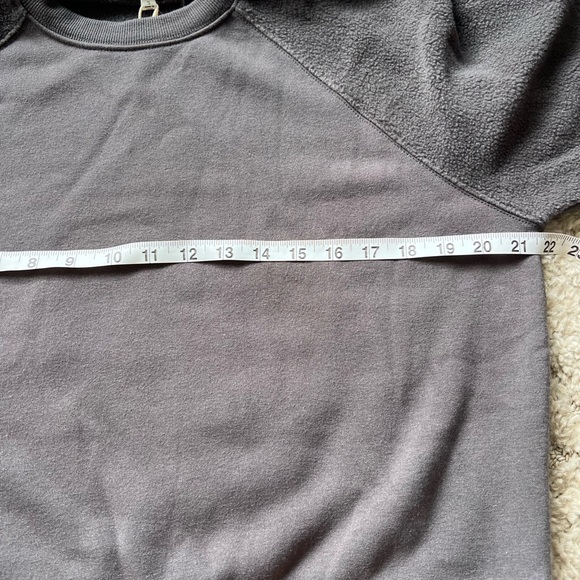 NWT Z Supply Dark Grey Crewneck Fleece Top - Picture 4 of 8